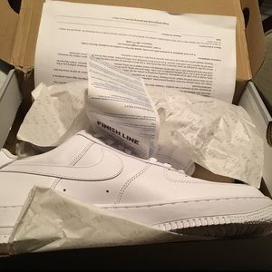 NEW Nike Air Force 1 Low sz 11.5 (Men)